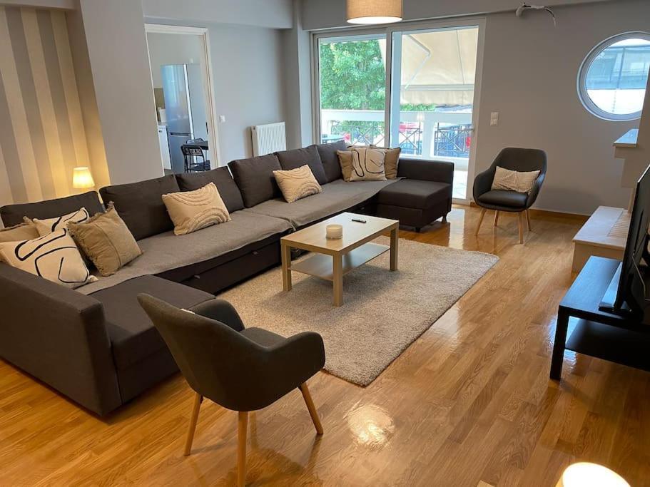Classy 3Br With 2 Bathrooms Apartment In Marousi Ateny Zewnętrze zdjęcie