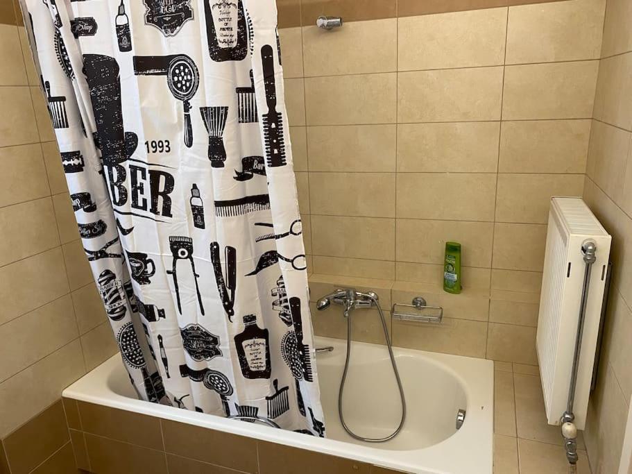 Classy 3Br With 2 Bathrooms Apartment In Marousi Ateny Zewnętrze zdjęcie